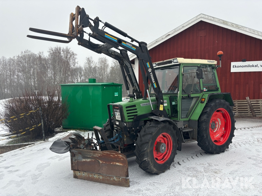 Traktor Fendt 304 LSA med frontlastare