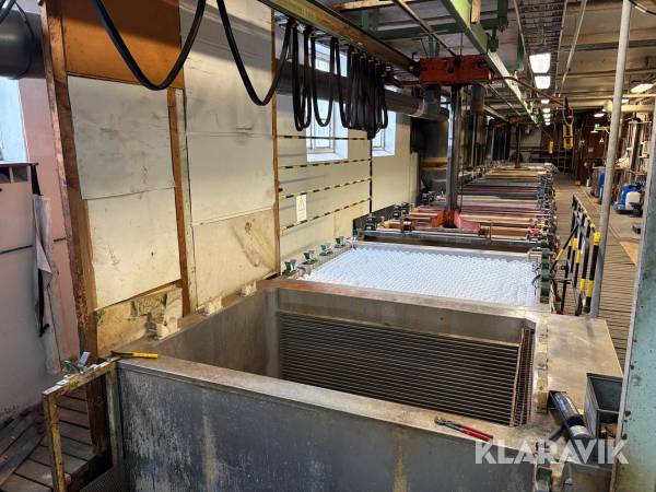 Eloxeringslinje med pick and place, styrskåp och transformatorer