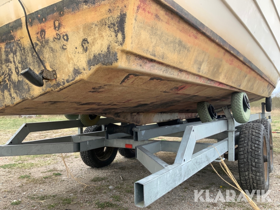 Motorbåt Uttern 690, Strängnäs, Klaravik auktioner