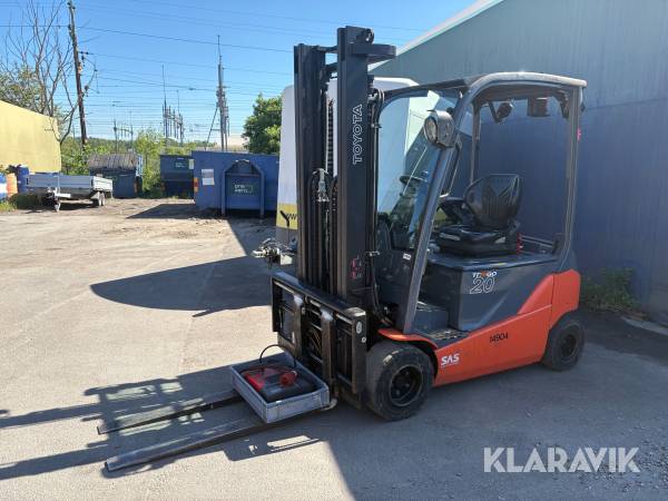 Truck Toyota 8FBM20T