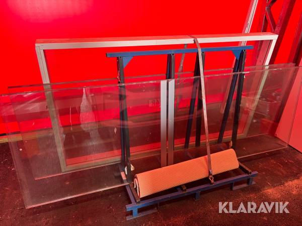 Glasskivor Ca 900x2600mm 6st + fönster