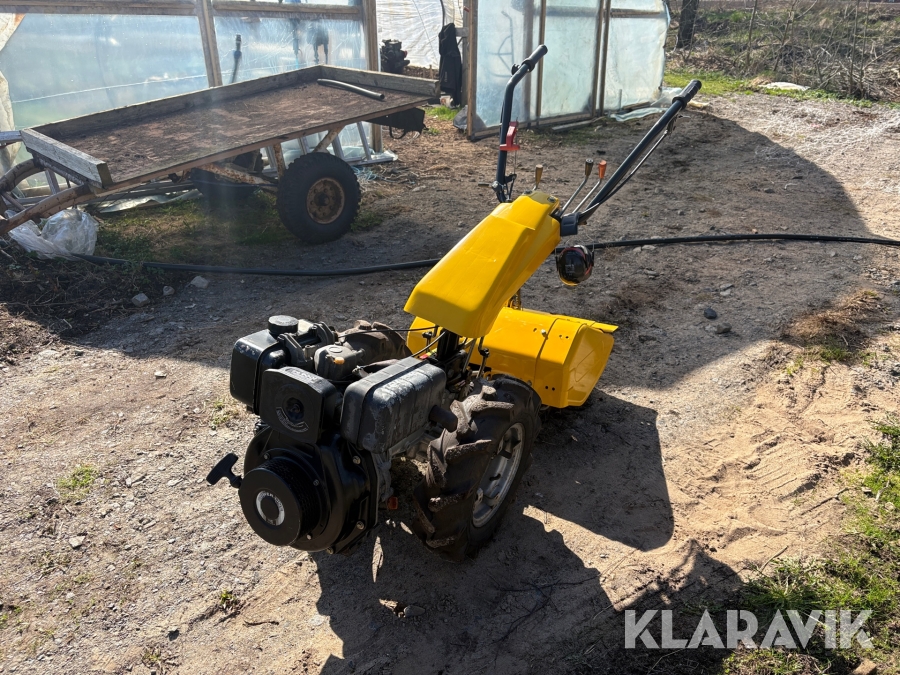 2-hjulstraktor Texas Protrack 700 med jordfräs