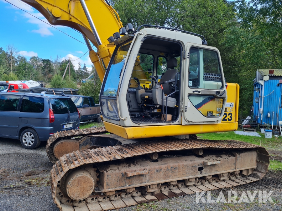 Grävmaskin Kato HD 823