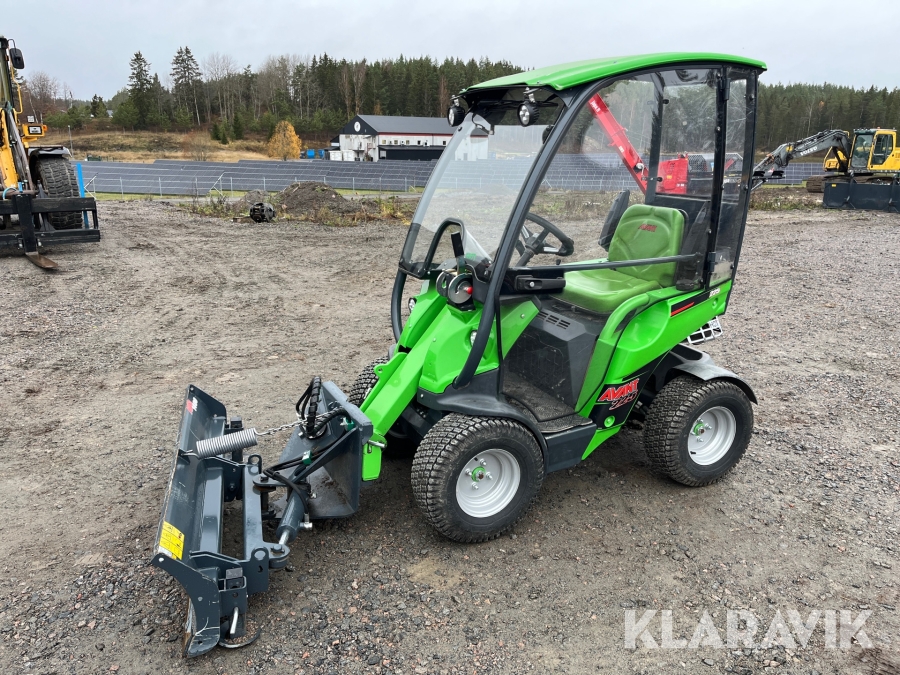 Kompaktlastare Avant 225