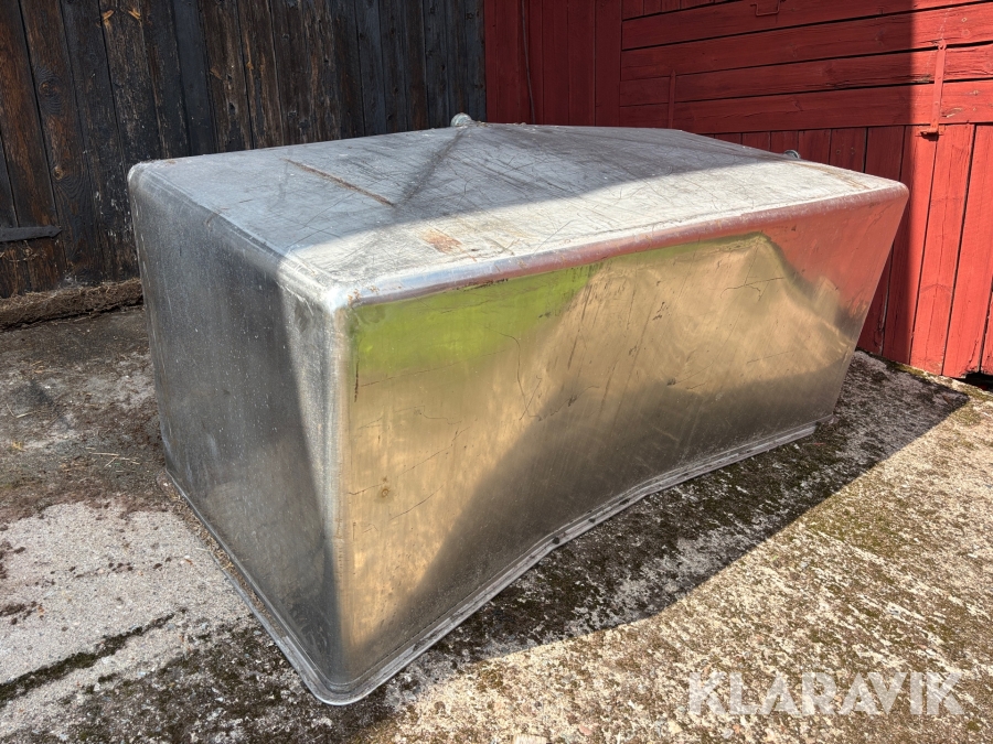 Syrafast öppen tank i stål ca 2 m3