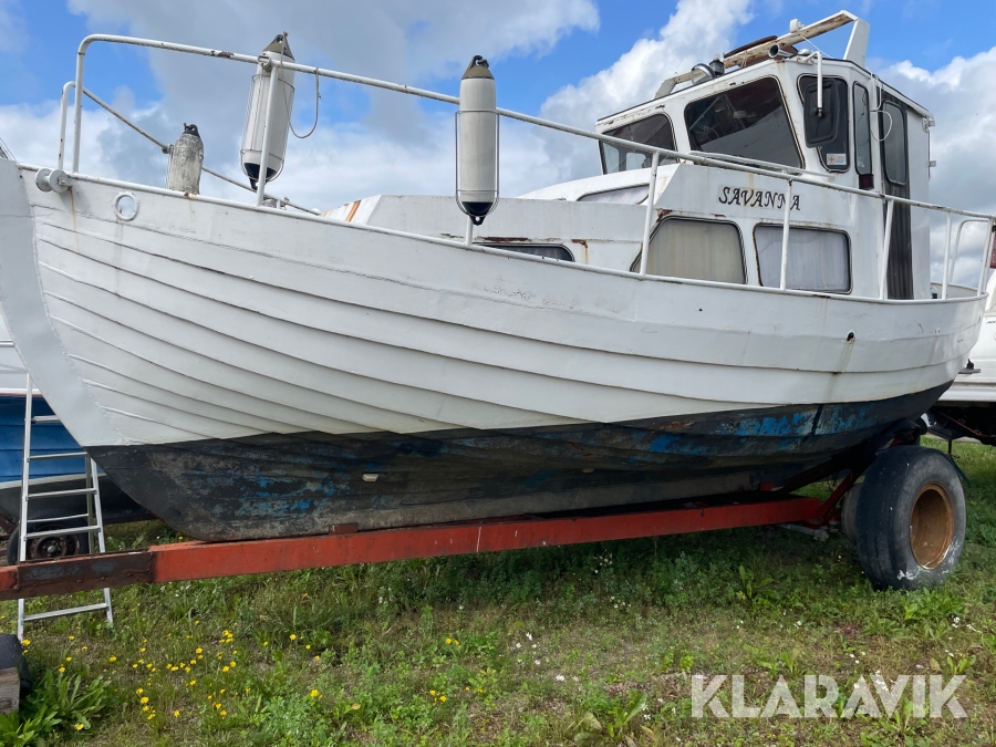 Stålbåt med dieselmotor