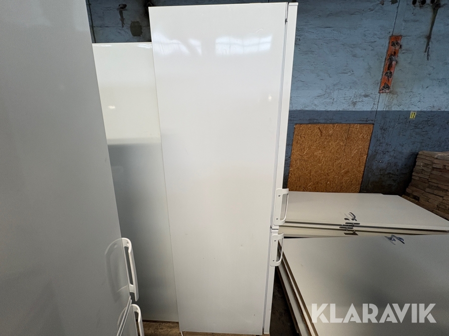 Kombiskåp kyl/frys Electrolux KNT3LE31W2