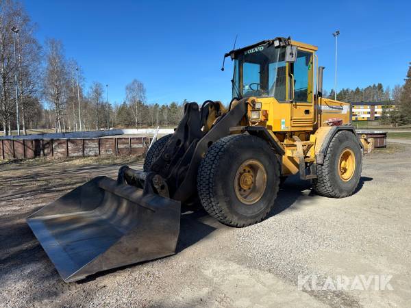 Hjullastare Volvo BM L70C med 4st redskap