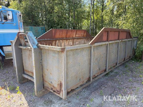 Lastväxlarflak med avrinningsrännor