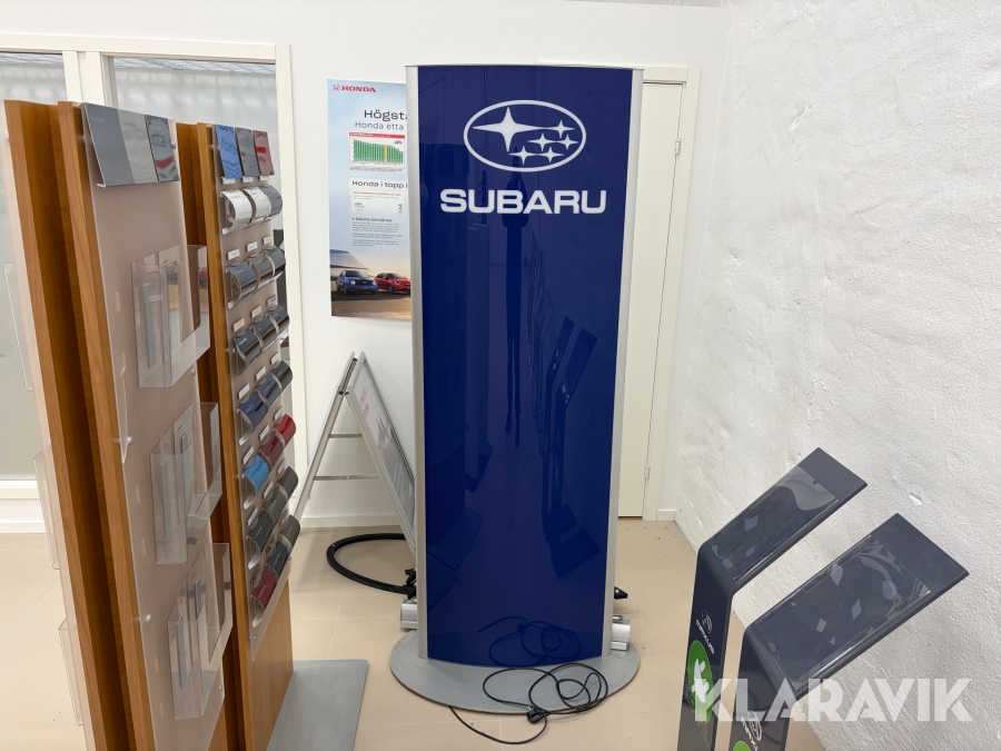 Belyst reklampelare Subaru