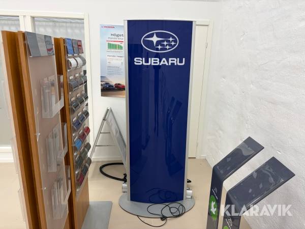 Belyst reklampelare Subaru
