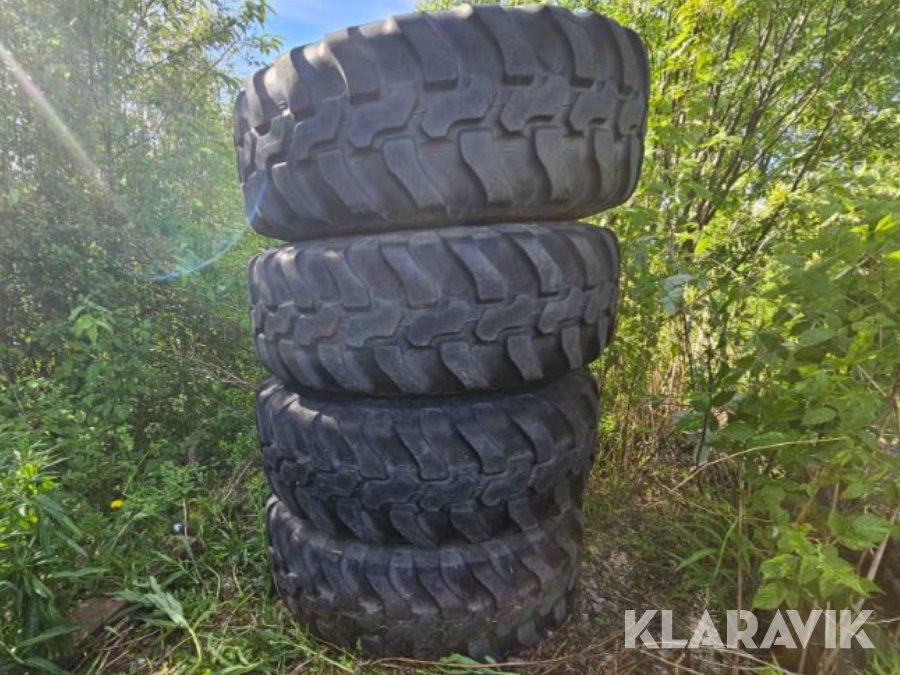 Entreprenaddäck Dunlop SP T9 4 st