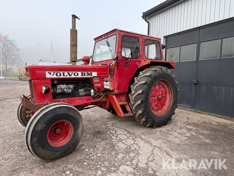 Traktor Volvo BM T 810 A