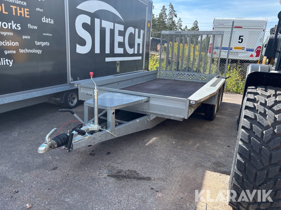 2-Axlad maskintrailer Brenderup MT3651B med lastramp