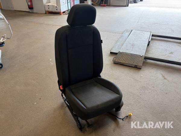 Bilsäte till Volkswagen Caddy