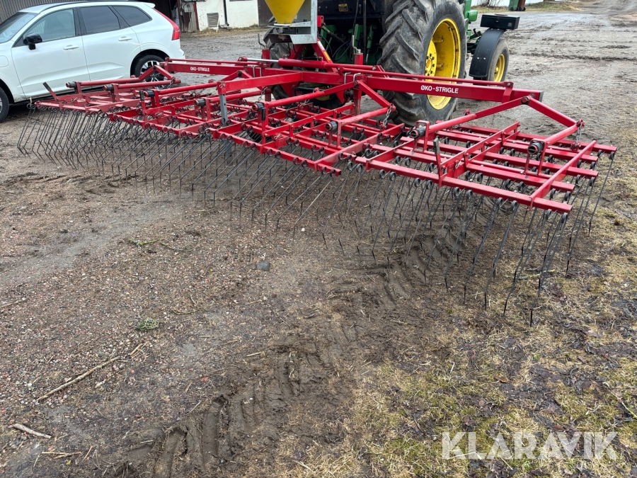 Ogräsharv med fröspridare Doublet Record