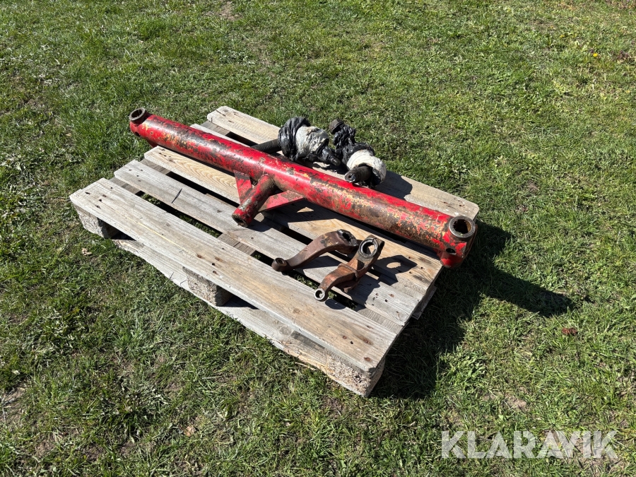 Framaxel till Volvo BM 810