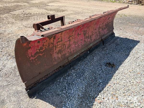 Hydrauliskt svängbart snöblad 3.3m bred