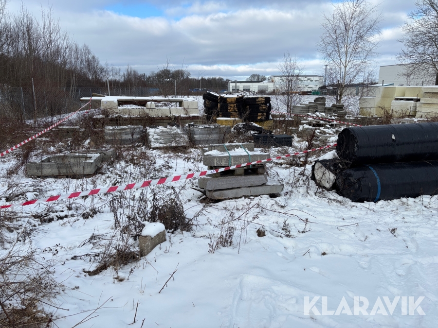 Diverse mark/granitsten, markplattor & betongfundament