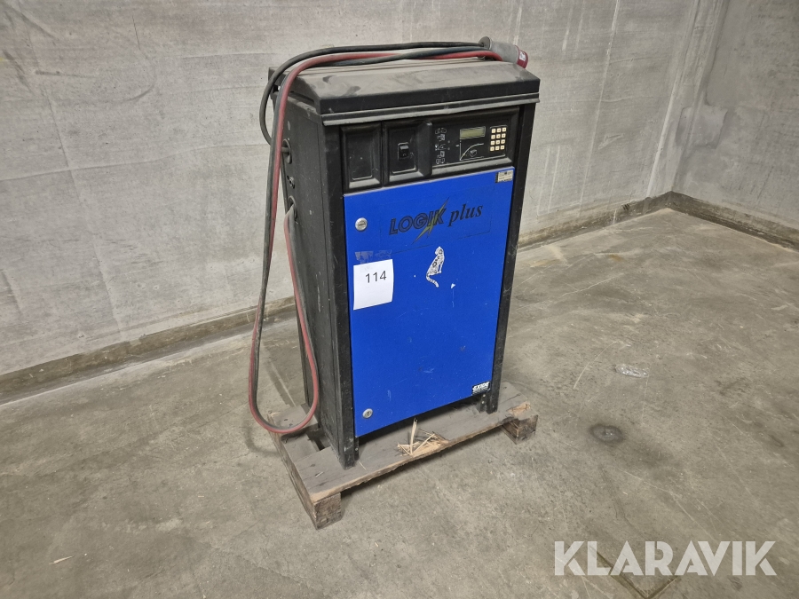Truckladdare batteriladdare Logik plus