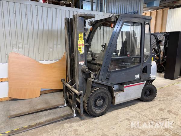 Dieseltruck Nissan FD02A250