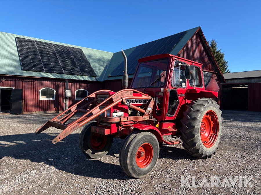Veterantraktor Volvo BM T 500 orginallack med frontlastare och skopa