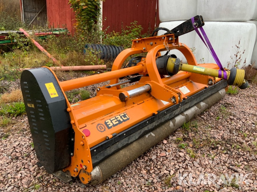 Betesputs / Slaghack Trejon Berti Trinciatrice Dual 300