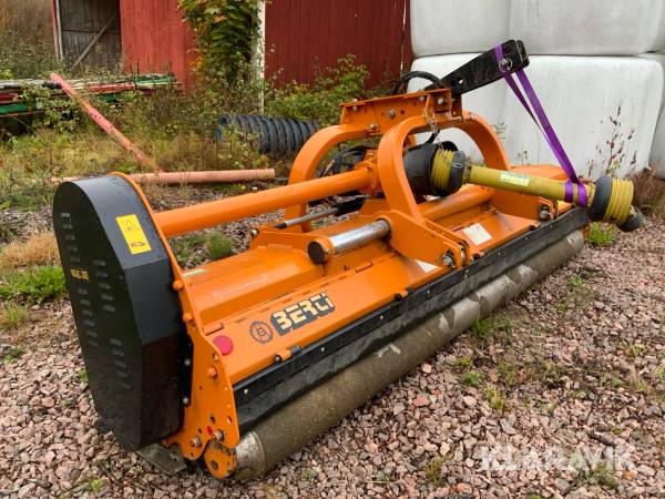 Betesputs / Slaghack Trejon Berti Trinciatrice Dual 300