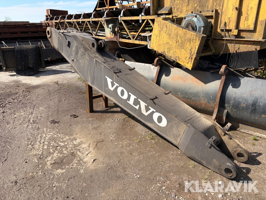 Främre del av knäckbom till grävmaskin passande Volvo EW16E