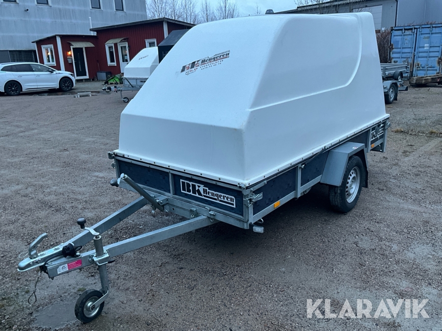 Personbilssläp BK Hengeren PL 0730T med tipp