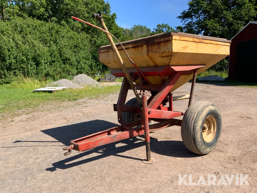 Gödningsspridare Vicon 1500kg / 12m
