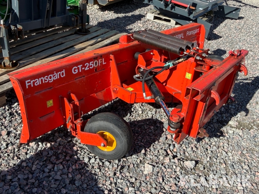 Diagonalplog Fransgård GT 250FL / Trima