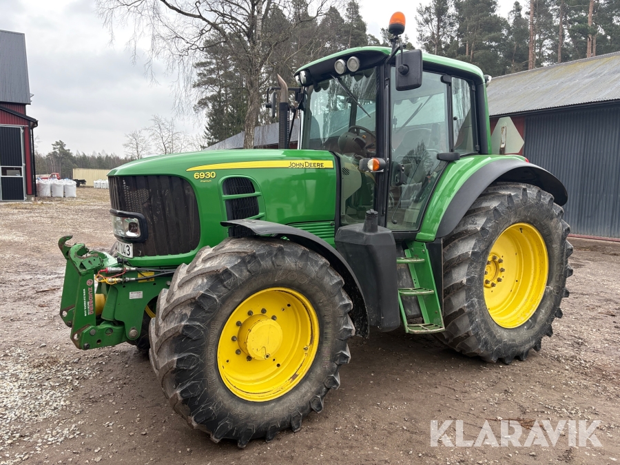 Traktor John Deere 6930 Premium med frontlyft & front pto