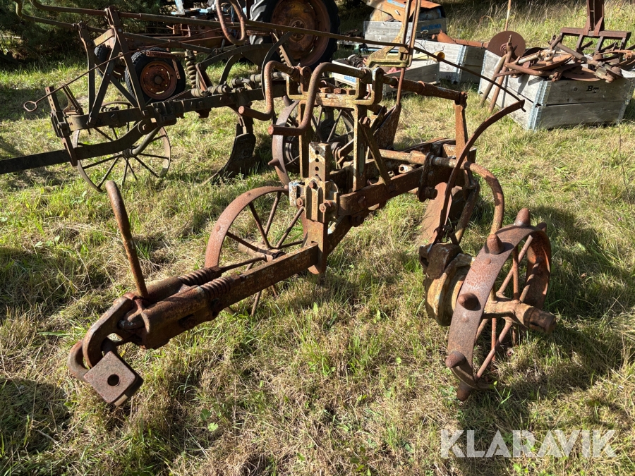 Bogserplog Överum enskärig