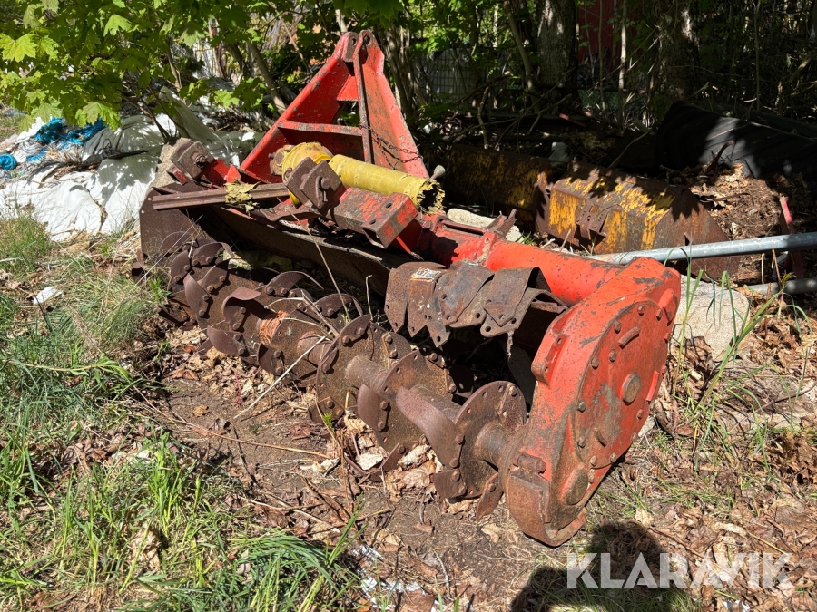 Jordfräs Shell Retinax A, Ronneby, Klaravik auktioner