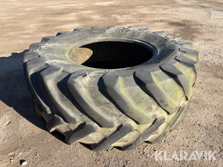 Traktordäck Pirelli TM 900