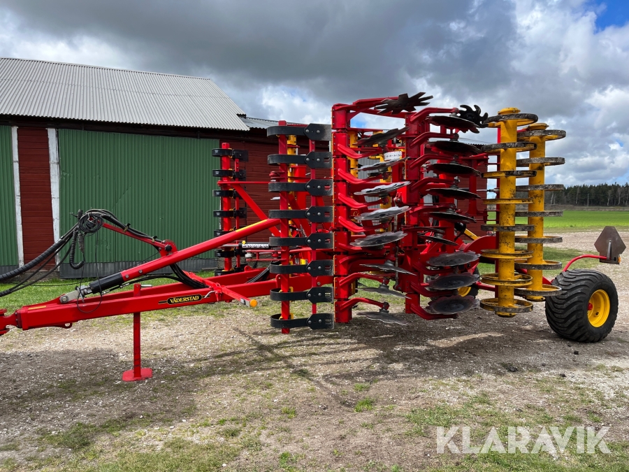 Tallrikredskap Väderstad Carrier XL 425 med dubbel soilrunner