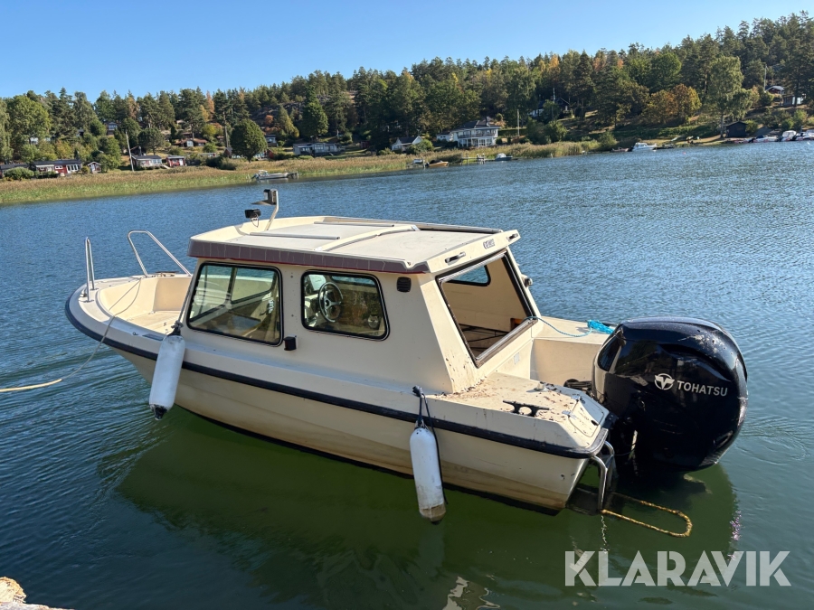 Motorbåt Uttern 5000AC motor Tohatsu 75hk