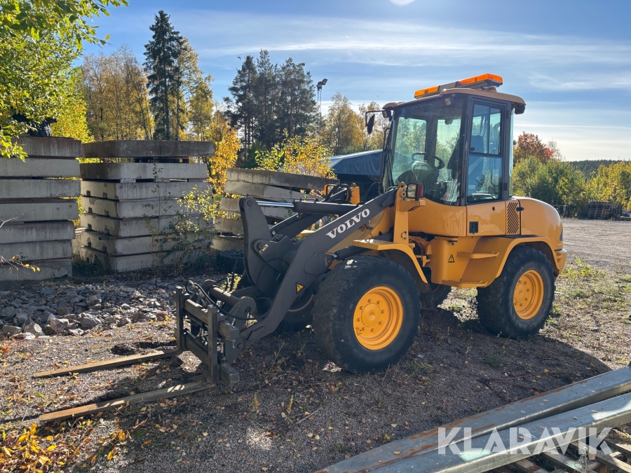Hjullastare Volvo L30B- Z/X med gafflar och skopa