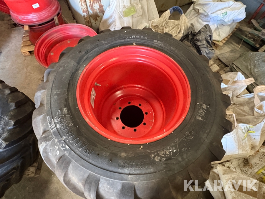 Däck Alliance 331 800/45-26.5 på NDI fälgar