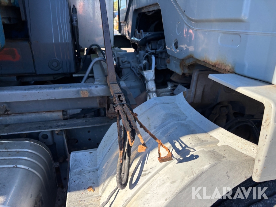 Lastväxlare Mercedes-Benz 1529 Atego med flak