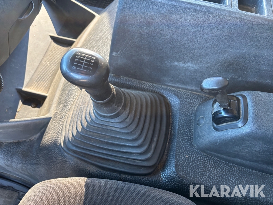 Lastväxlare Mercedes-Benz 1529 Atego med flak