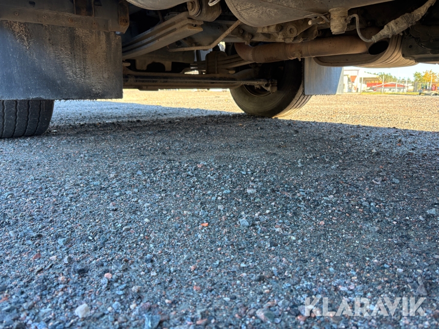 Lastväxlare Mercedes-Benz 1529 Atego med flak
