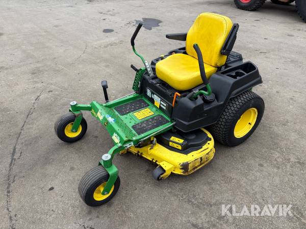 Spakstyrd åkgräsklippare John Deere Z540R