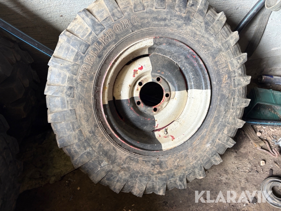 Däck med fälg Volvo Valp 1st