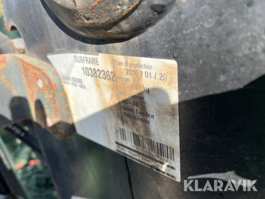 Traktor John Deere 5820, Vänersborg, Klaravik auktioner