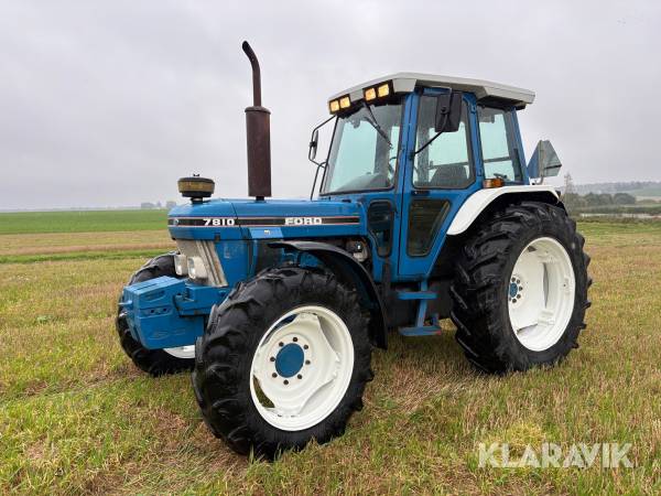 Traktor Ford 7810