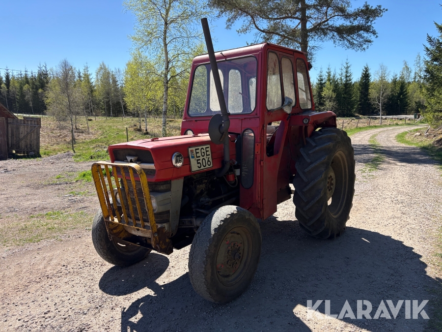 Veterantraktor Massey Ferguson 135