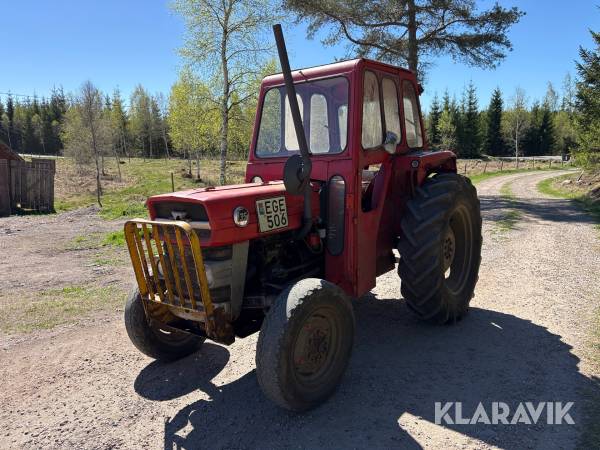 Veterantraktor Massey Ferguson 135