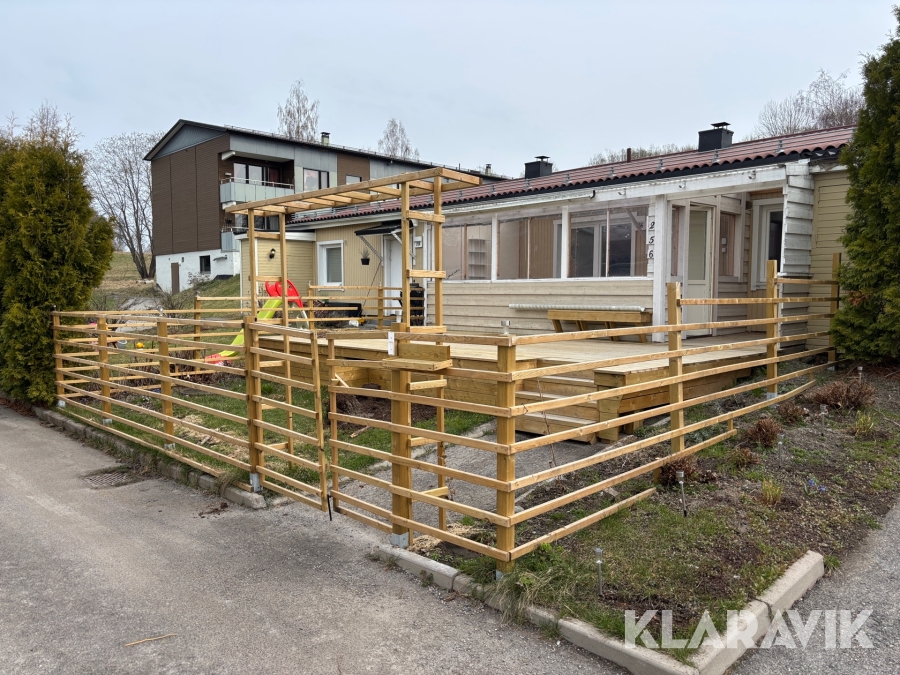 Altan & staket med grind